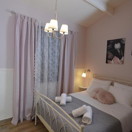 Olympia'S Apartments Artemida  Ngoại thất bức ảnh