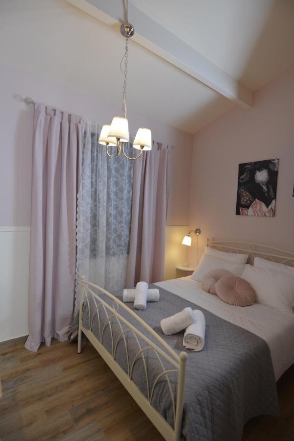 Olympia'S Apartments Artemida  Ngoại thất bức ảnh