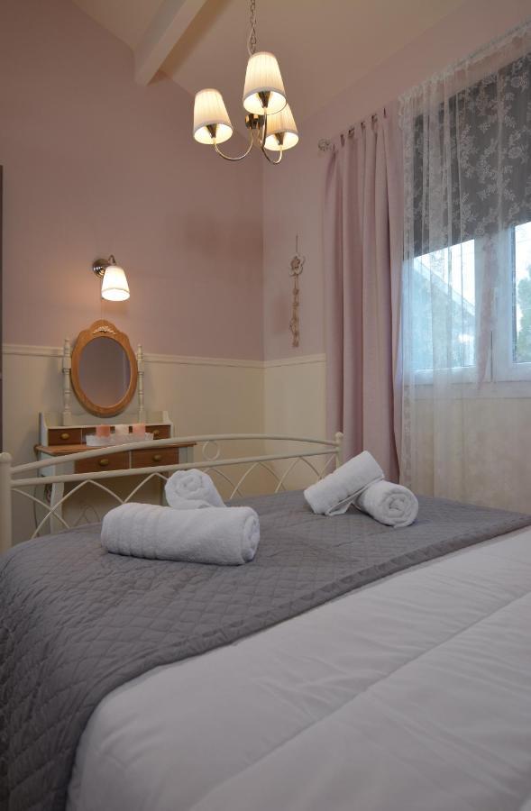Olympia'S Apartments Artemida  Ngoại thất bức ảnh