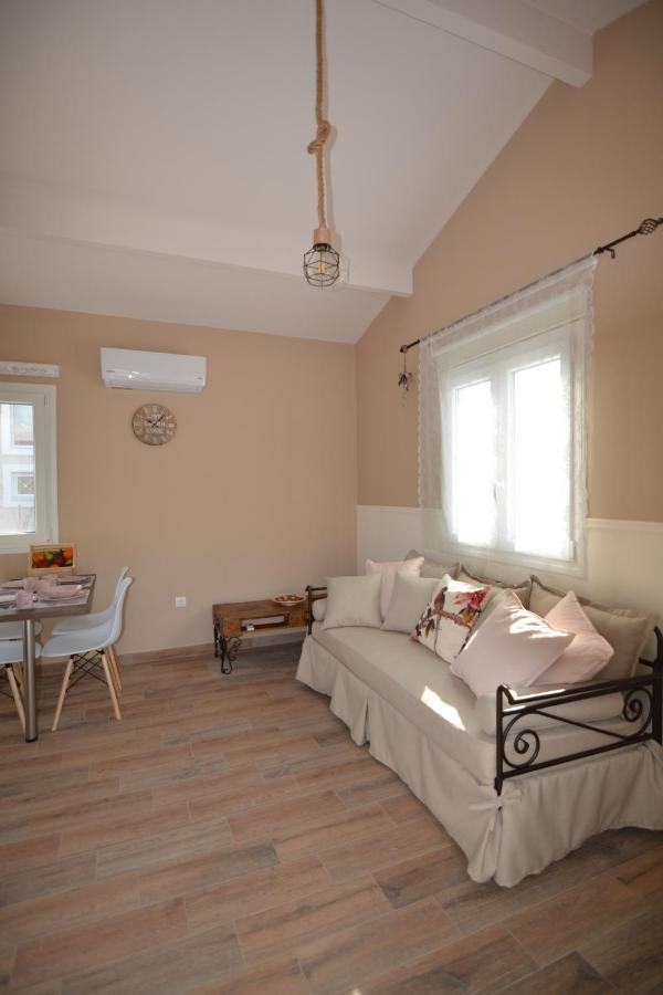 Olympia'S Apartments Artemida  Ngoại thất bức ảnh