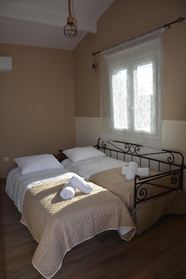 Olympia'S Apartments Artemida  Ngoại thất bức ảnh